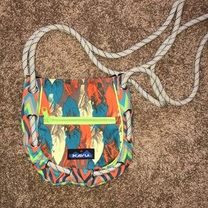 Kavu Crossbody💜